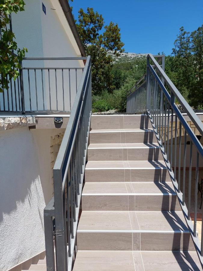 Apartment Hajduk Starigrad Paklenica Esterno foto