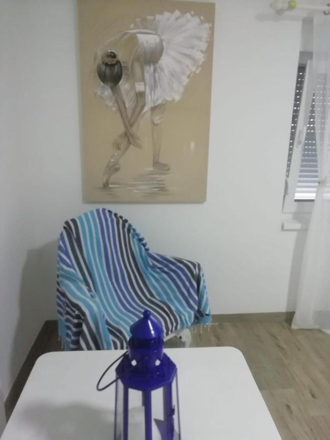 Apartment Hajduk Starigrad Paklenica Esterno foto